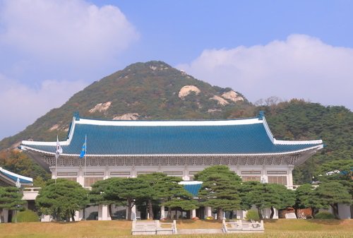 Korean Government Officials De Facto Banned from Holding and Trading Crypto Korean Government Officials De Facto Banned from Holding and Trading Crypto