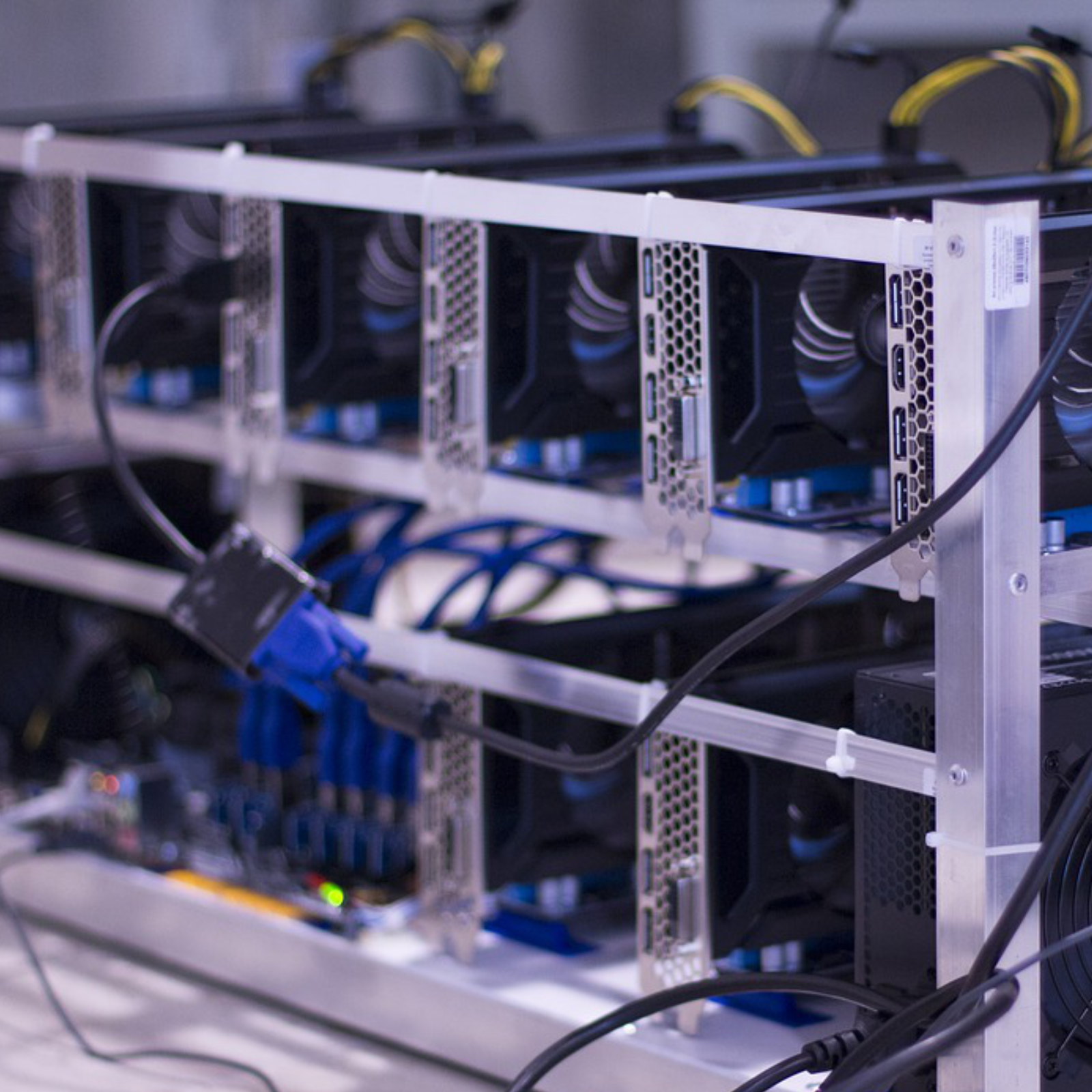 Vietnamese Stop Importing Bitcoin Mining Rigs as Import Ban Looms