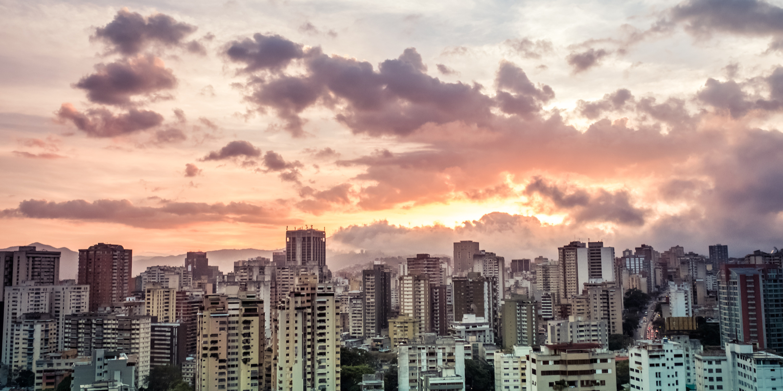 Bitcoin and Black Market Fiat: Hyperinflation Crushes Venezuela as Global Devaluation Ramps Up Bitcoin and Black Market Fiat: Hyperinflation Crushes Venezuela as Global Devaluation Ramps Up