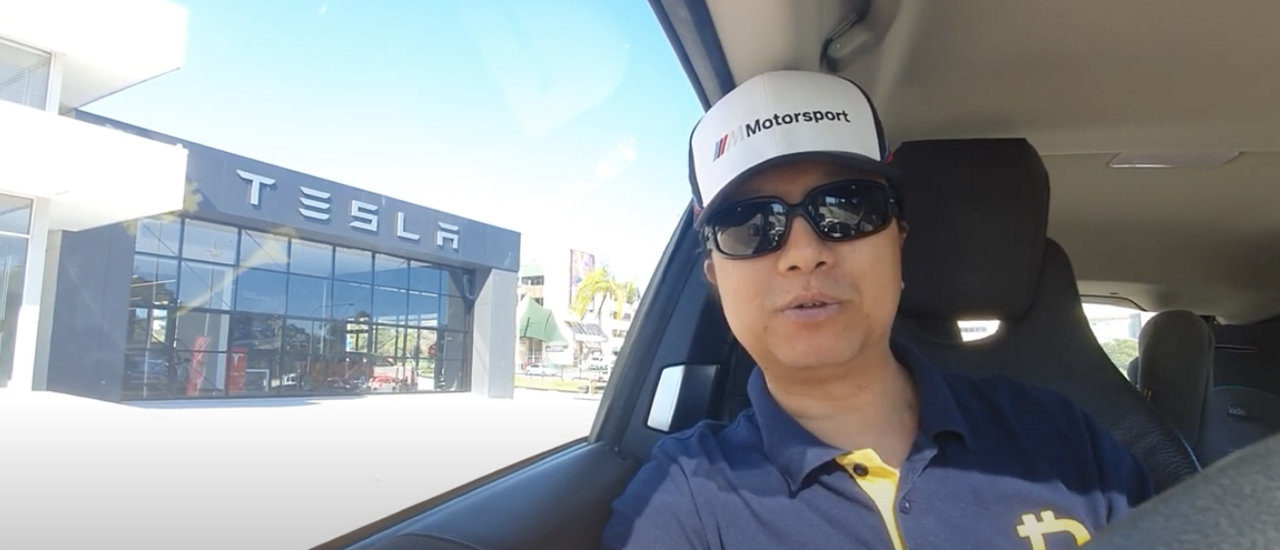 Man Offers to Buy 111 Tesla Model 3s if Elon Musk's Company Accepts Bitcoin Cash for Payments