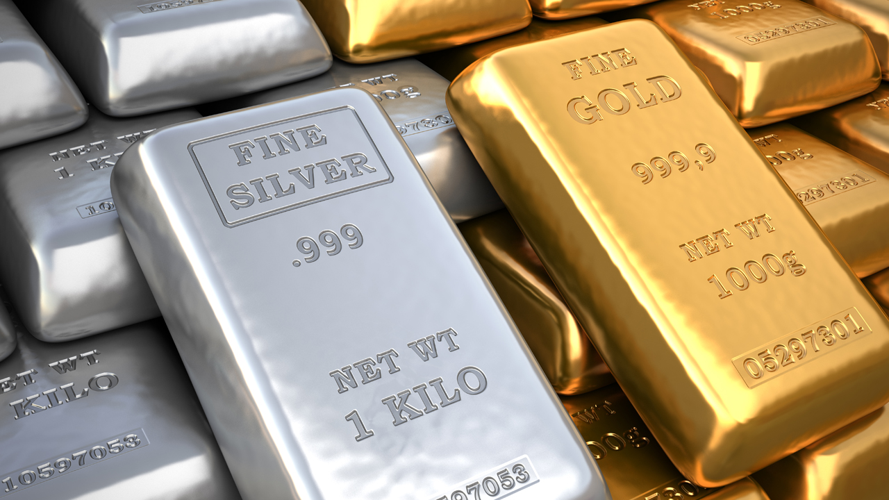 Analysts Suspect Banking Crisis Triggered 'Resting Bull Market' in Gold, Silver Could Print Much Higher Gains