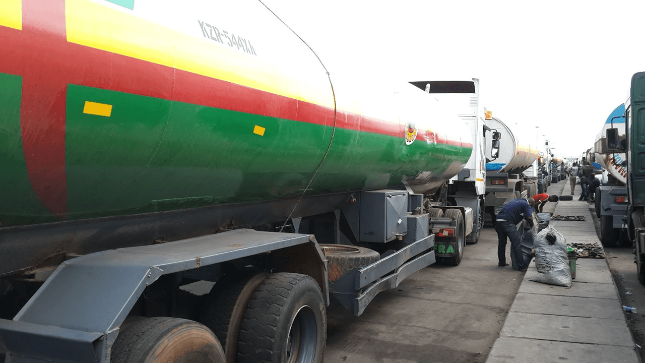 Nigerian Oil Marketers Denounce Oil De-Dollarization Policy