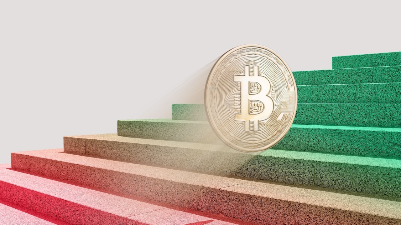 Bitcoin ETFs Attract Nearly $1 Billion in New Capital With Blackrock's IBIT Dominating Inflows