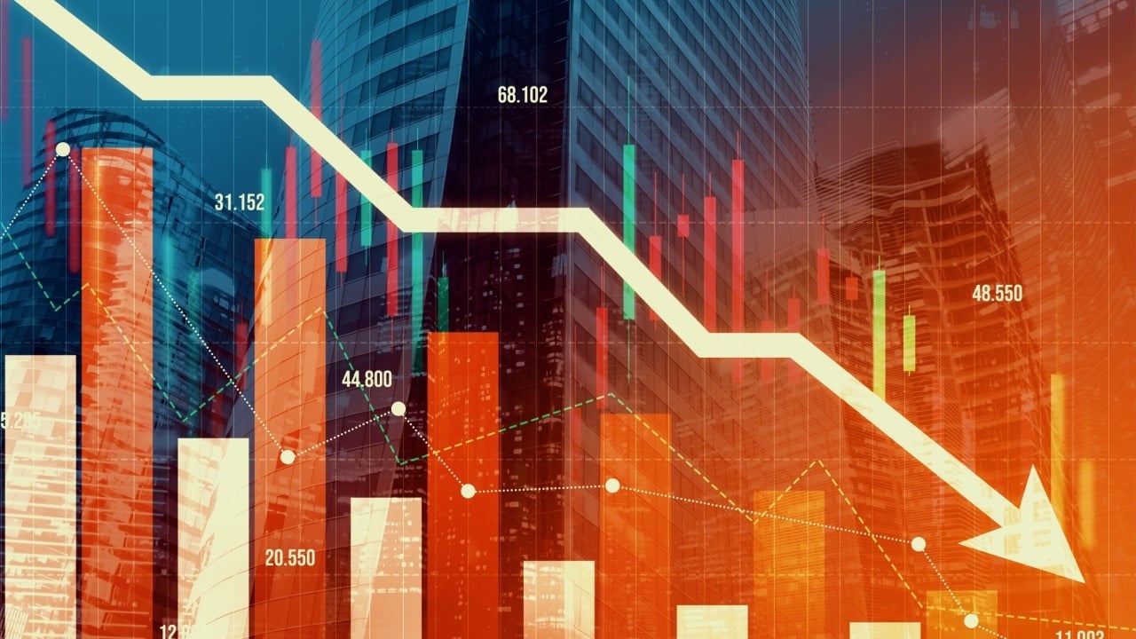 Peter Schiff Warns Every Bank Will Fail as Recession Spirals Into Full-Scale Depression