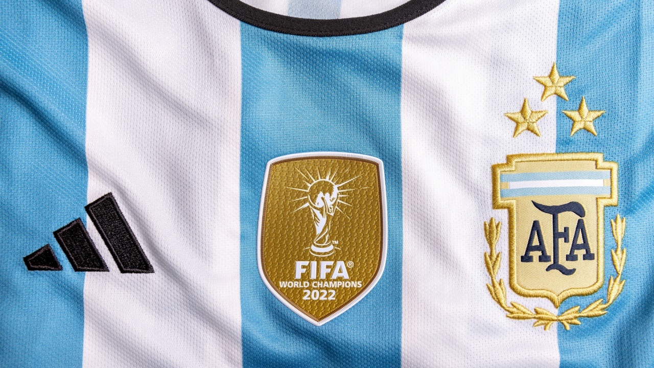 Argentine Football Association Partners STEPN to Launch Digital Sneakers