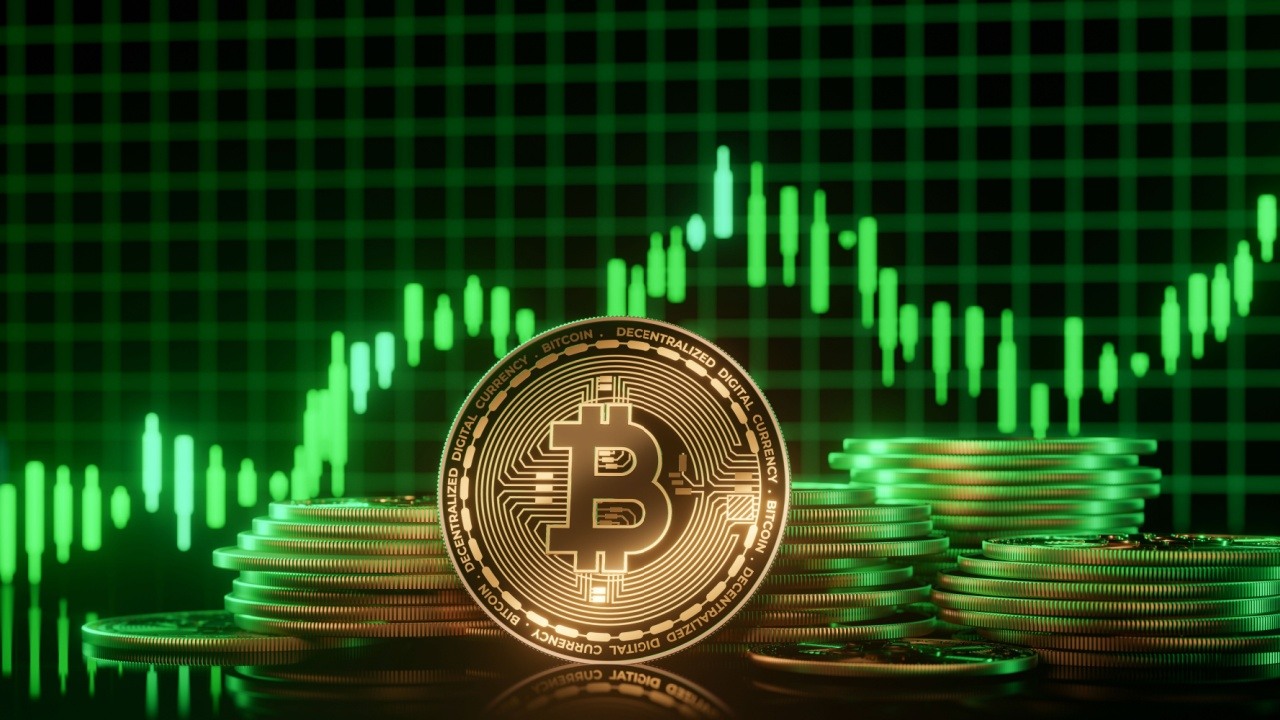 Bitcoin ETFs Reignite With $320 Million Inflow As Ether ETFs Post Consecutive Gains