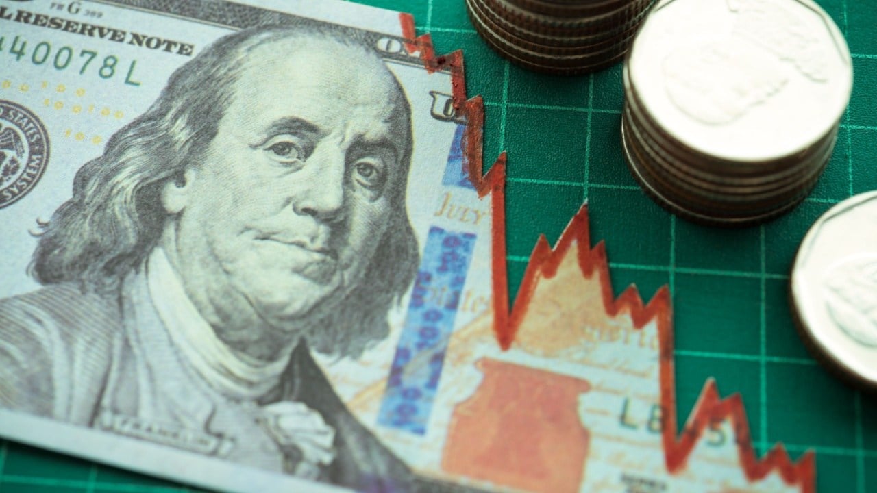 Trump Acknowledges Possible Recession, Highlights US Economy Is in a Transition Period