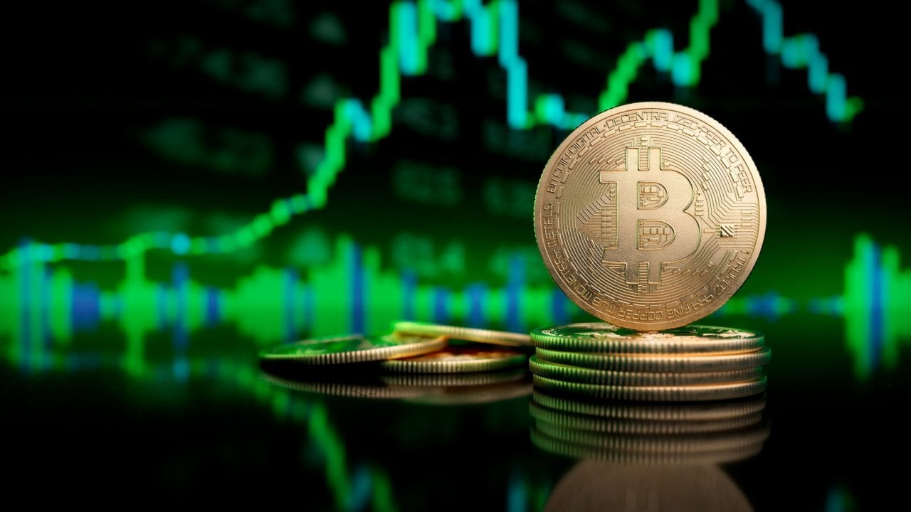 Bitcoin ETFs Score 5th Day of Inflows As Ether ETFs Hit Record-Breaking Volume