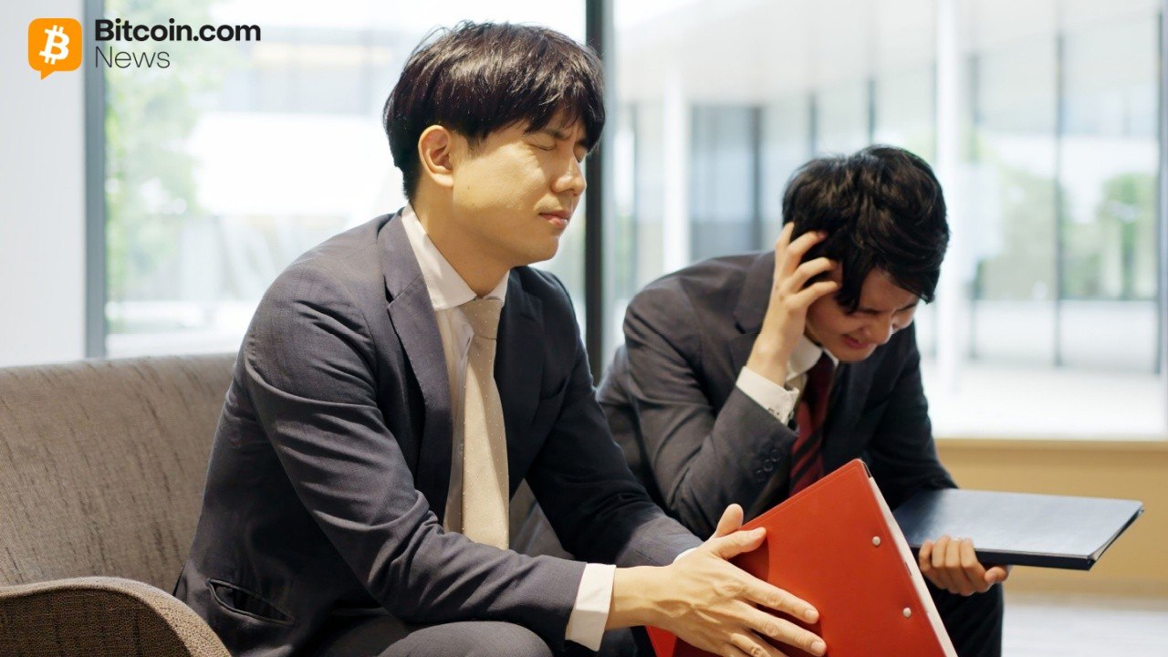 Bitcoin, Ether ETFs Extend Losing Streak as Solana ETFs Hold Firm