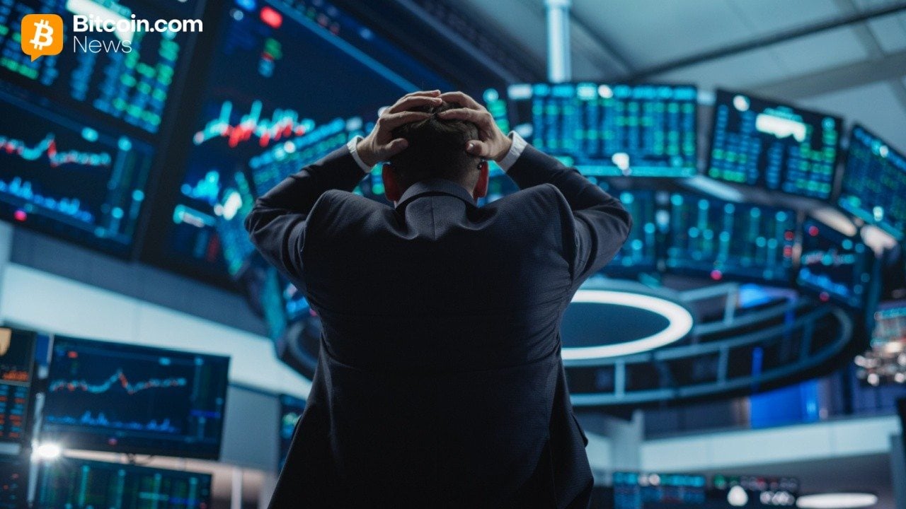 ETF Weekly: Bitcoin, Ether ETFs Bleed $1.8 Billion as Solana Stays Green