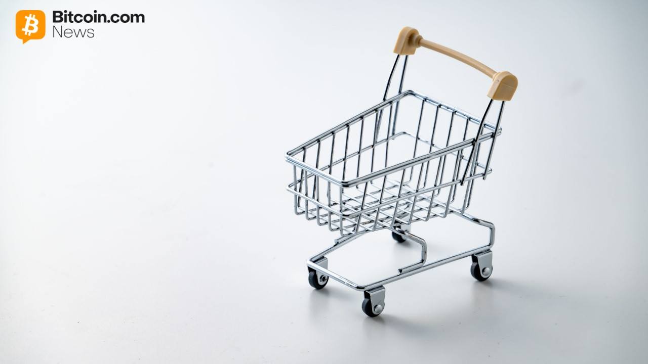 Strategy's Michael Saylor Denies Bitcoin Sale Rumors: 'We're Buying'