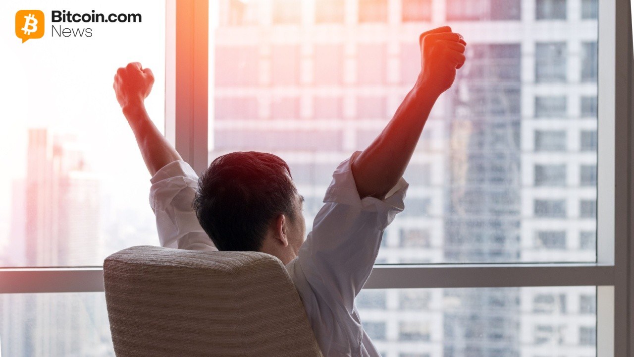 Ether ETFs Lead Weekly Gains as Bitcoin and Solana Stay Green