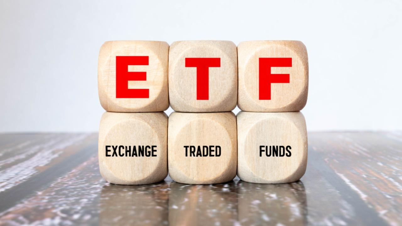 ETF and Exchange Traded Funds written on wooden blocks