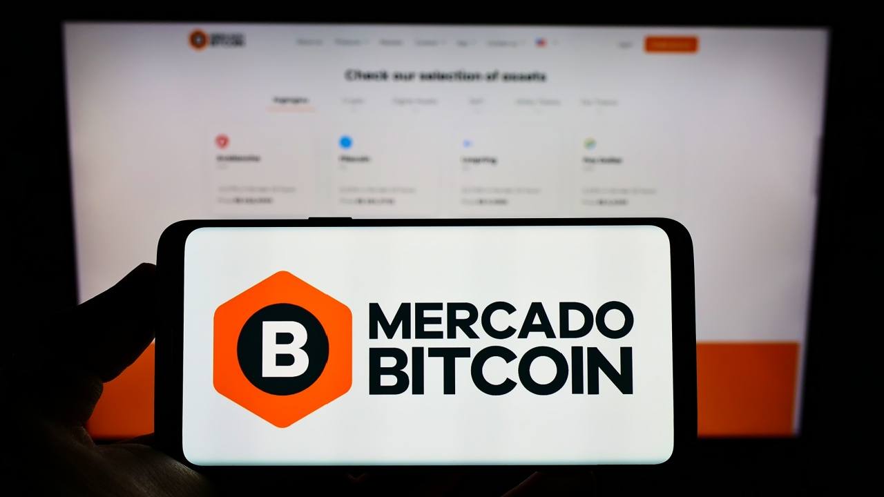 Mercado Bitcoin logo in phone