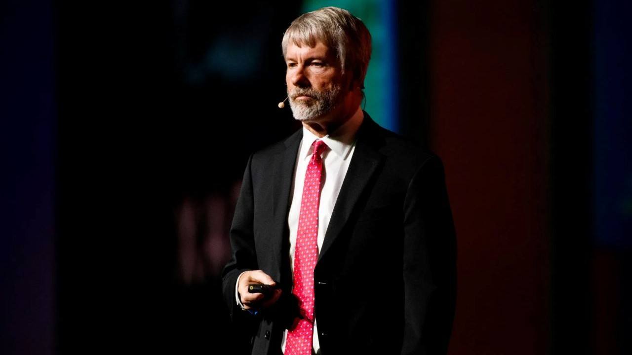Michael Saylor speaking at an event.