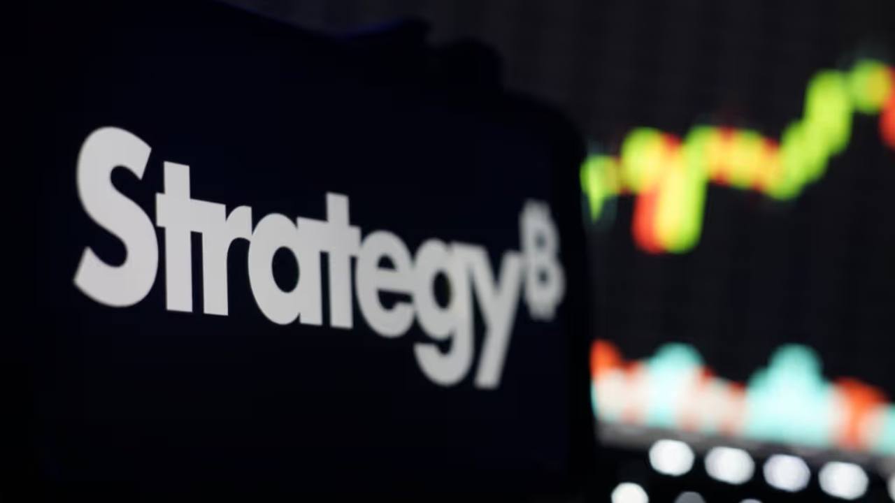 strategy dividend coverage