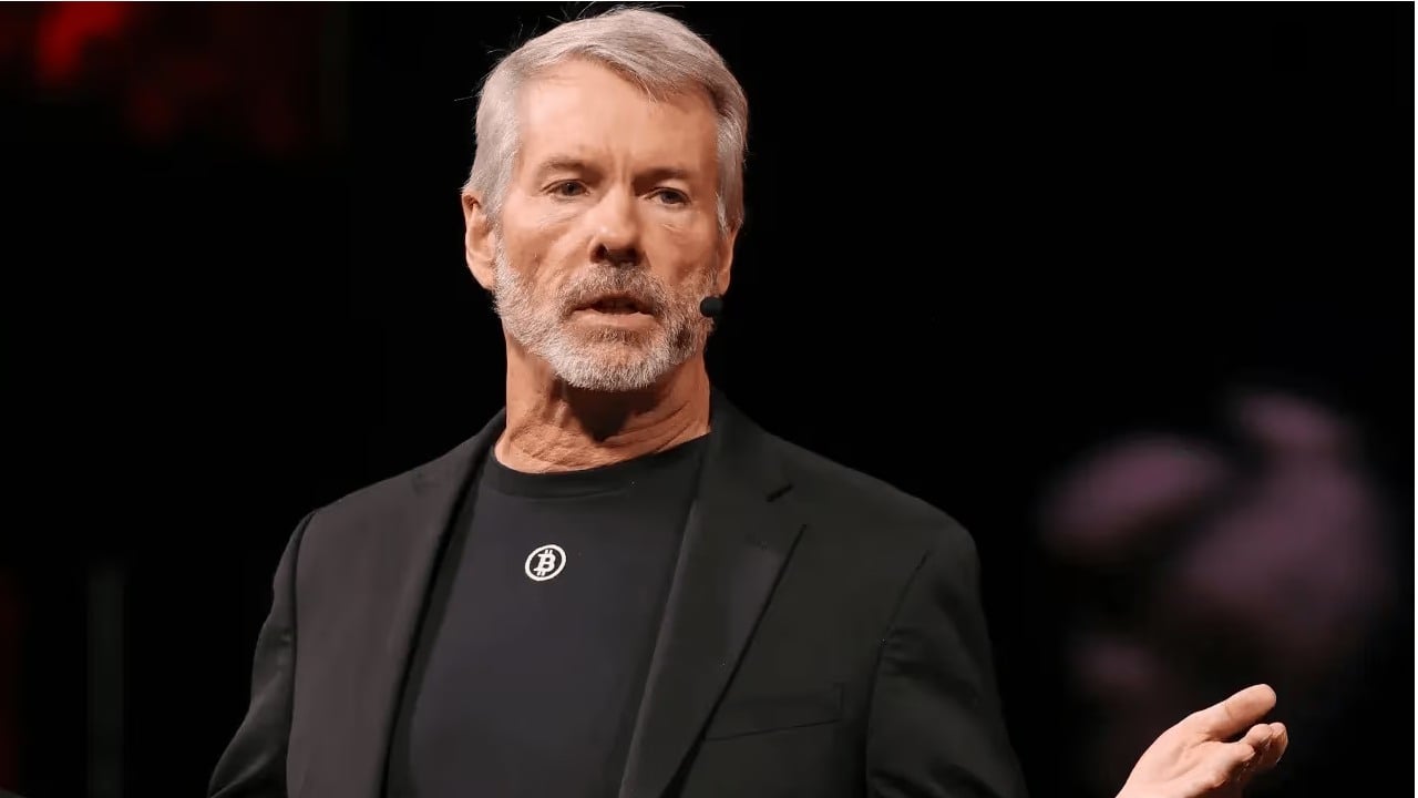 Michael Saylor speaking at a conference.